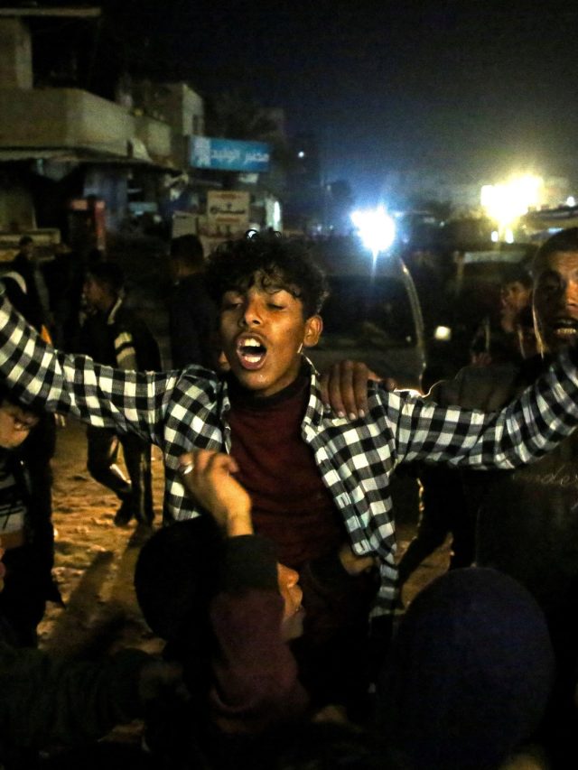 Hamas approves Gaza truce, prisoner exchange proposal with Israel Israel-Palestinian Conflict News