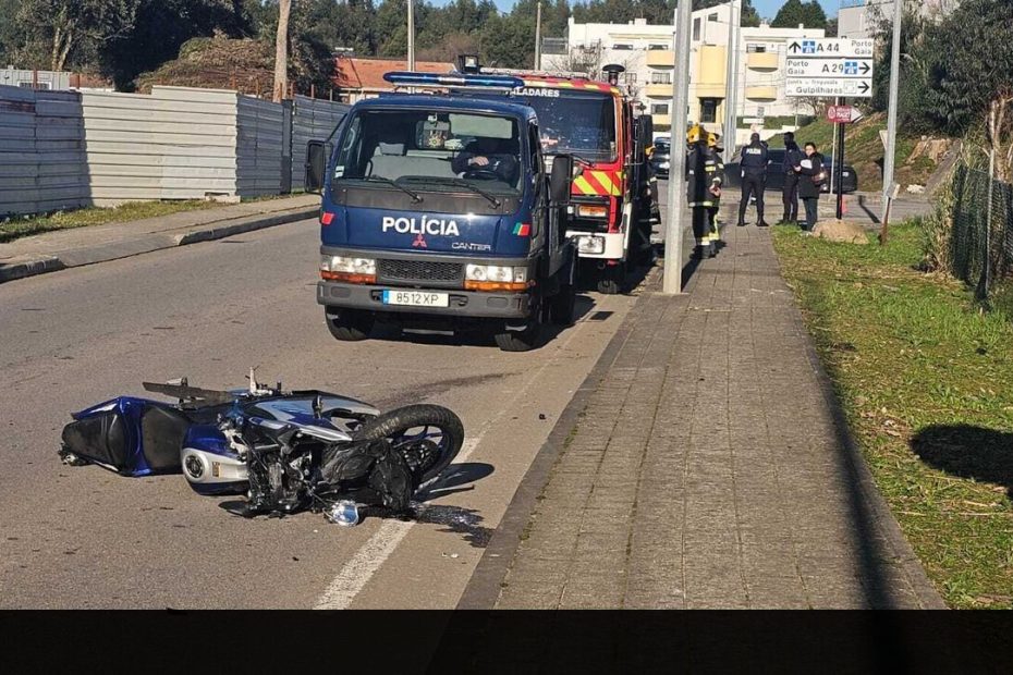 Homem de 19 anos morre em acidente de mota em Vila Nova de Gaia – Vídeo