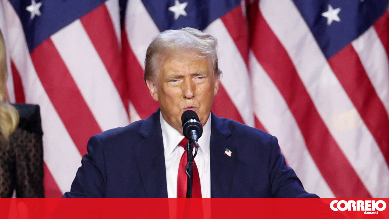 Homem mais rico do mundo participa de posse com Donald Trump