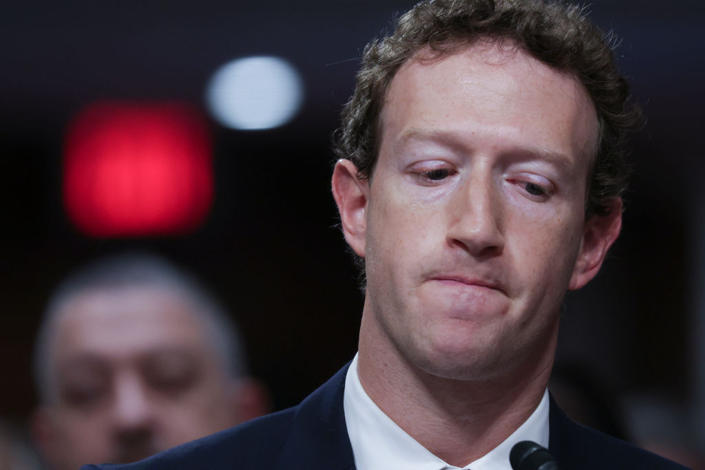 How to delete Facebook, Instagram and topics