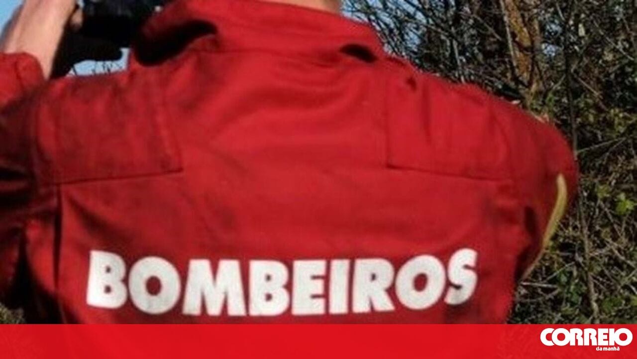 Incêndio deflagra no edifício da Amadora, em Portugal, deixando 11 pessoas desalojadas