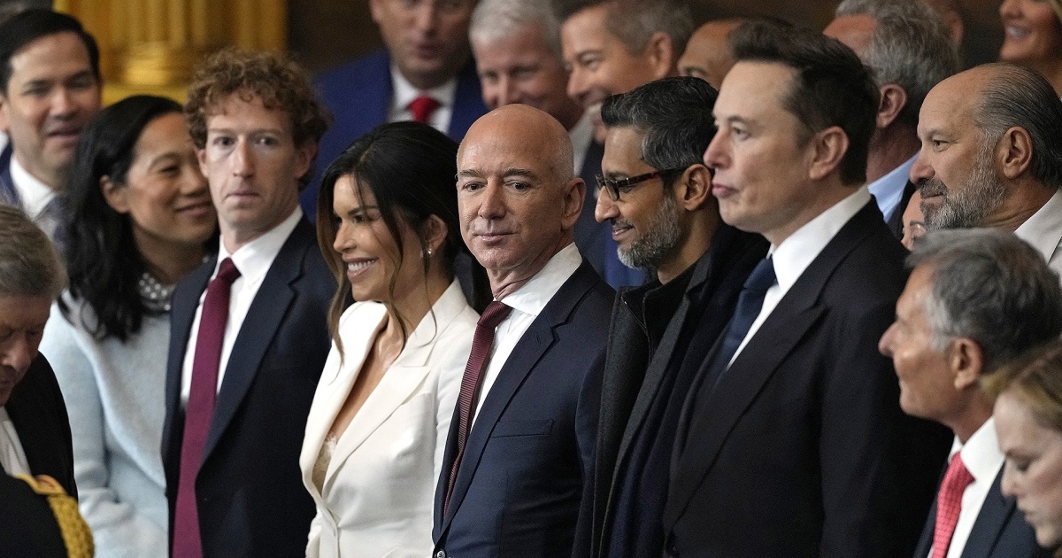 Inside Trump's emerging relationship with tech giants