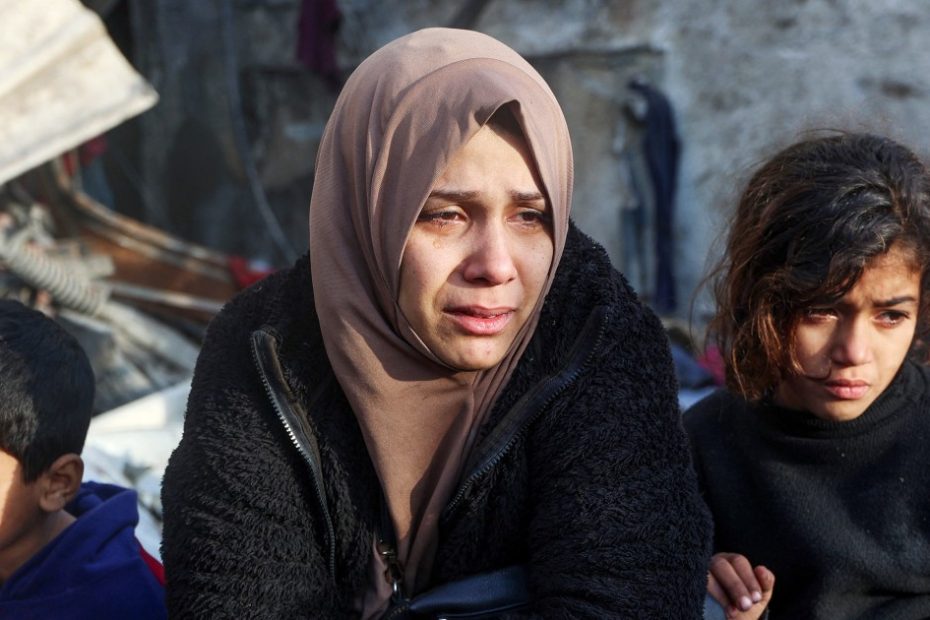 Israel, Gaza ceasefire talks continue amid further attacks