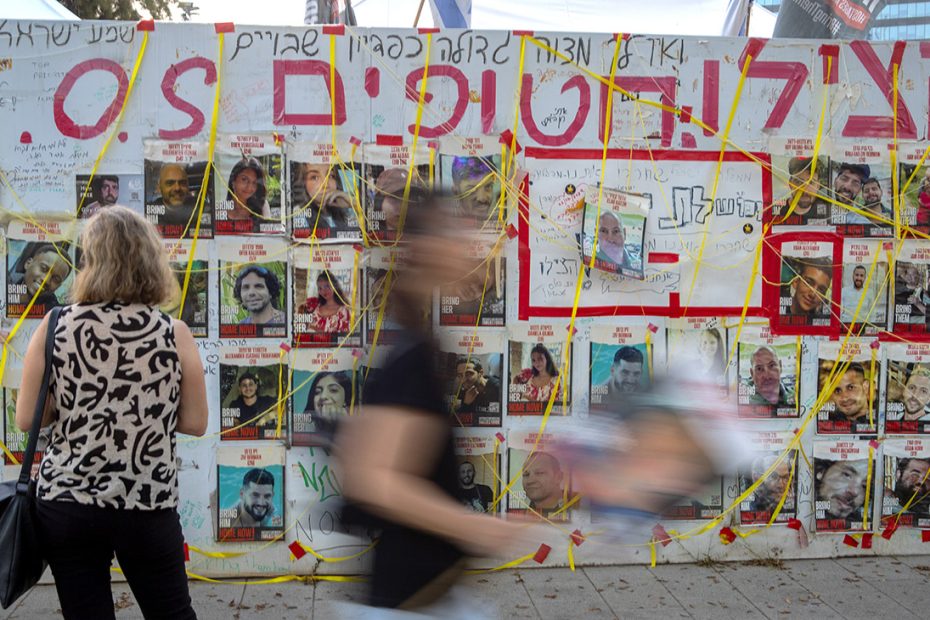 Israel, Hamas agree to ceasefire