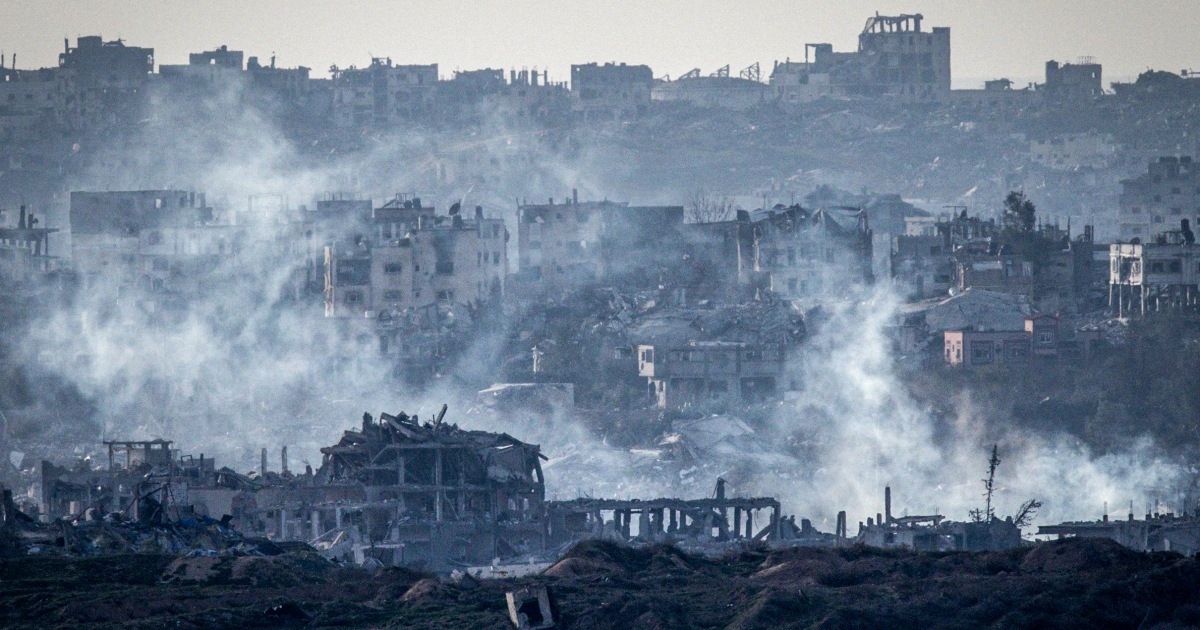 Israel and Hamas ceasefire in Gaza delayed as families await release of first hostages