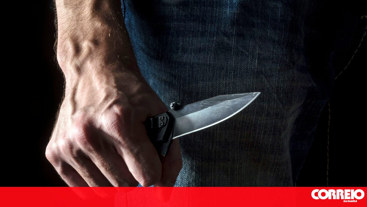 Homem esfaqueou colega de quarto porque ele não o deixava dormir – World Broadcast