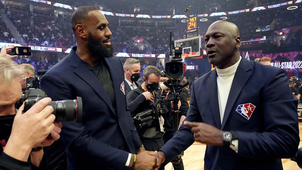 Lakers' LeBron James recalls being 'unable to defend' when competing against Michael Jordan as teenager