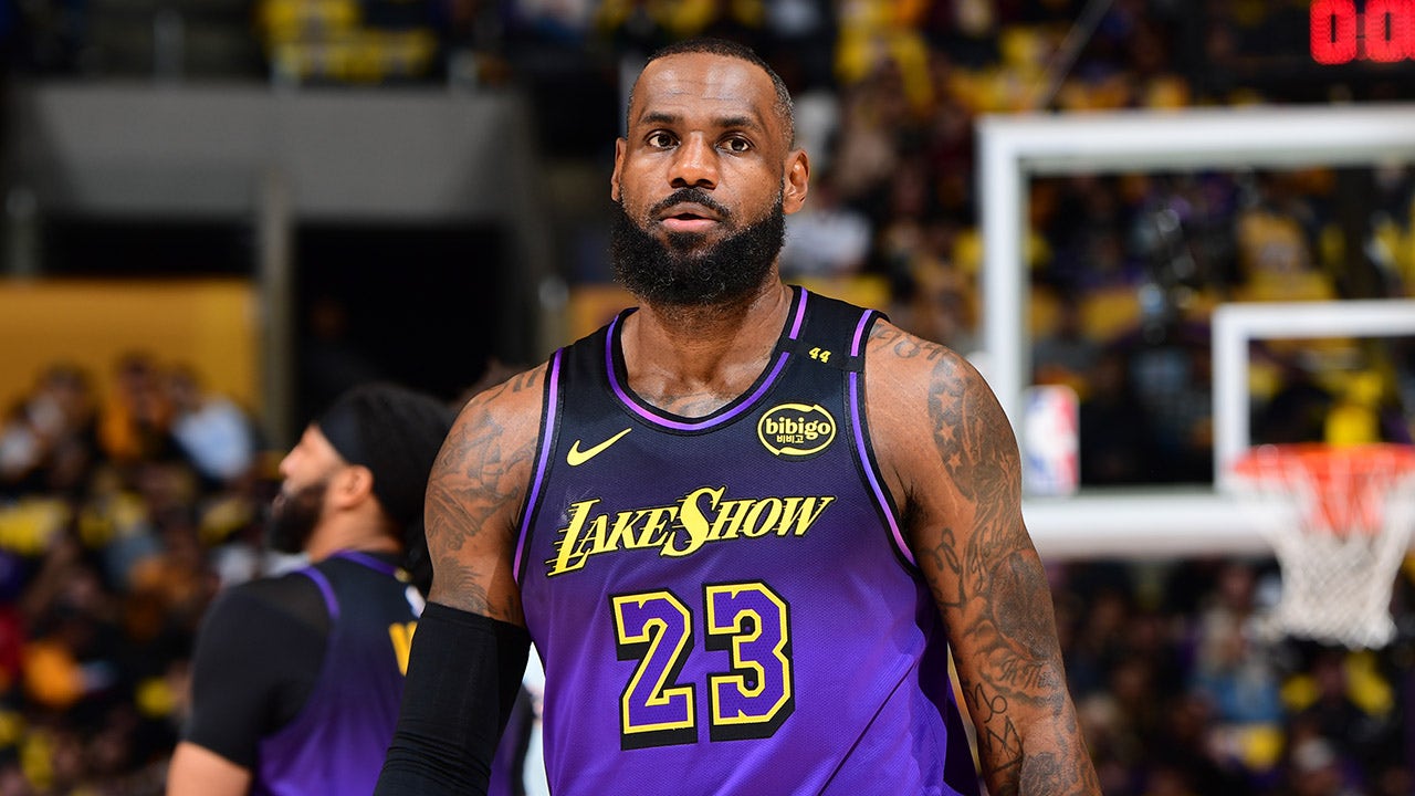 LeBron James and family forced to evacuate Los Angeles-area home amid raging wildfires