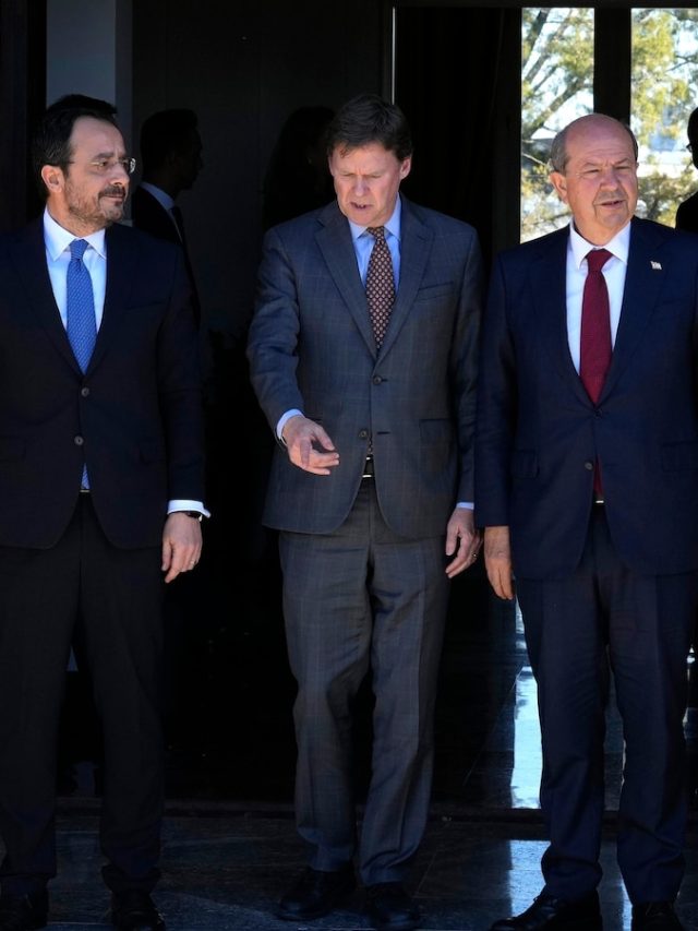 Leaders of ethnically divided Cyprus fail to agree on new border crossing