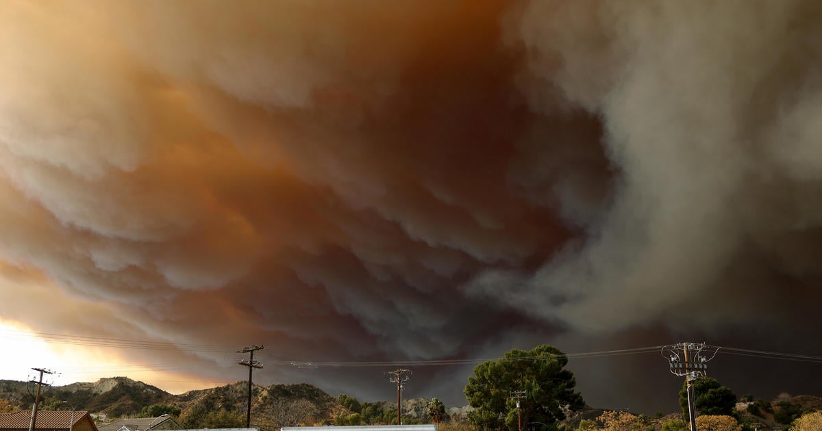Los Angeles County's Hughes Fire spreads to 5,000 acres in just 2 hours, evacuations near Castaic