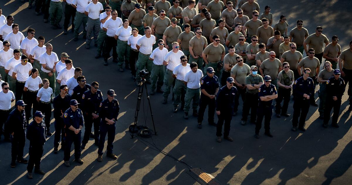 Los Angeles wildfire first responders face mental health issues