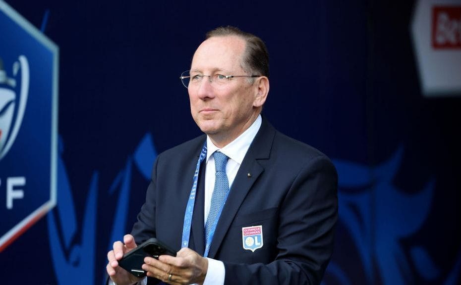 Lyon boss John Texter slams Ligue 1 club president, calls Paris Saint-Germain a "lapdog"