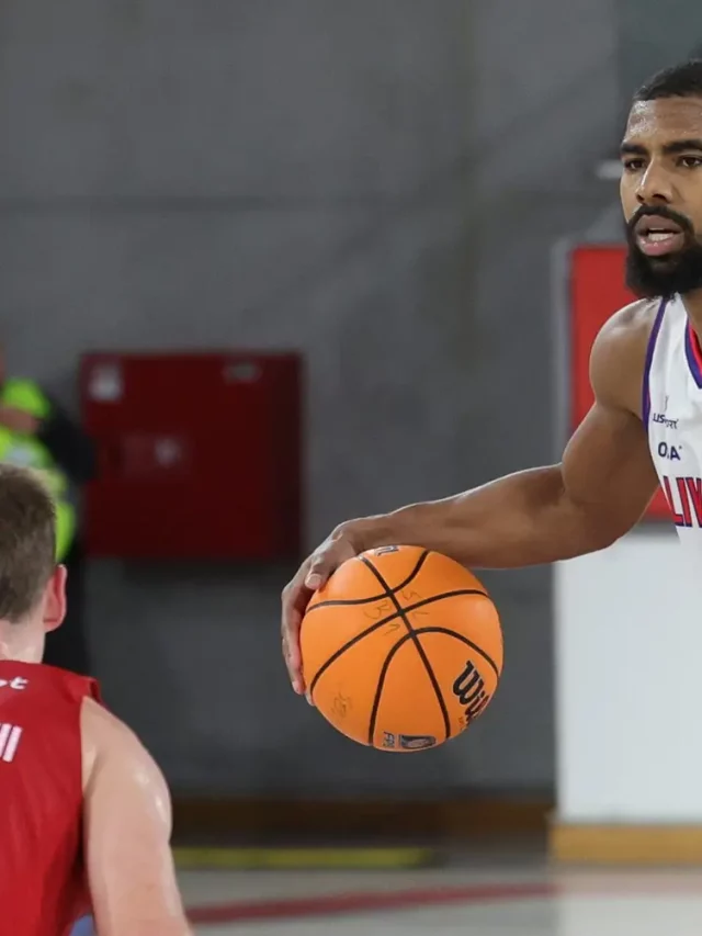 MVP da liga de basquetebol considerado uma ameaça à ordem pública e proibido de continuar a jogar em Portugal