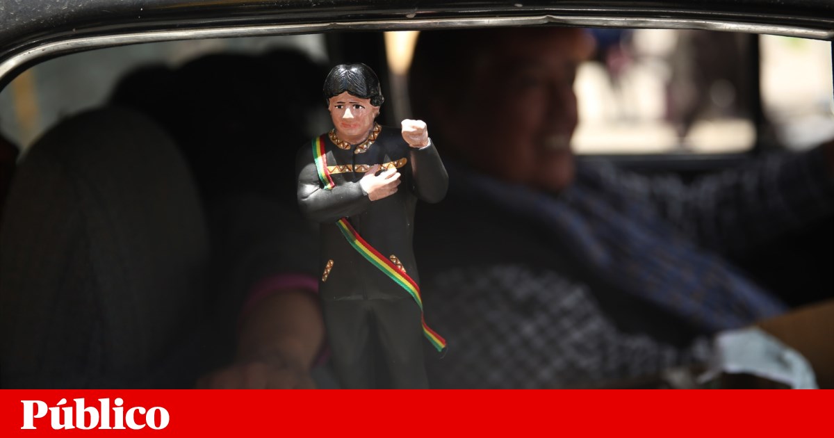 Mandado de prisão emitido para o ex-presidente boliviano Evo Morales Bolívia