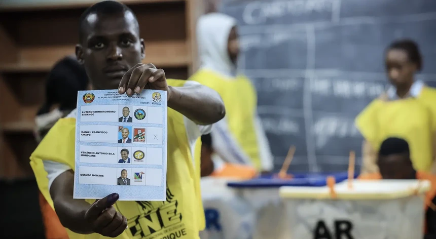 Maputo não destruirá boletins de voto como já fazem as manifestações