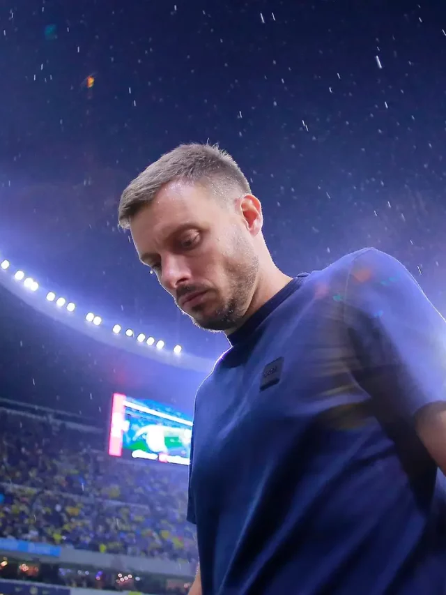 Martín Anselmi, o escolhido pelo FC Porto que vendeu a moto para ir ver Bielsa e fazia a mulher trepar árvores para filmar os seus jogos