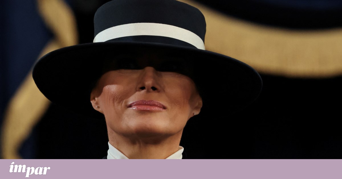 Melania Trump usa azul patriótico para o baile na Casa Branca Fashion |