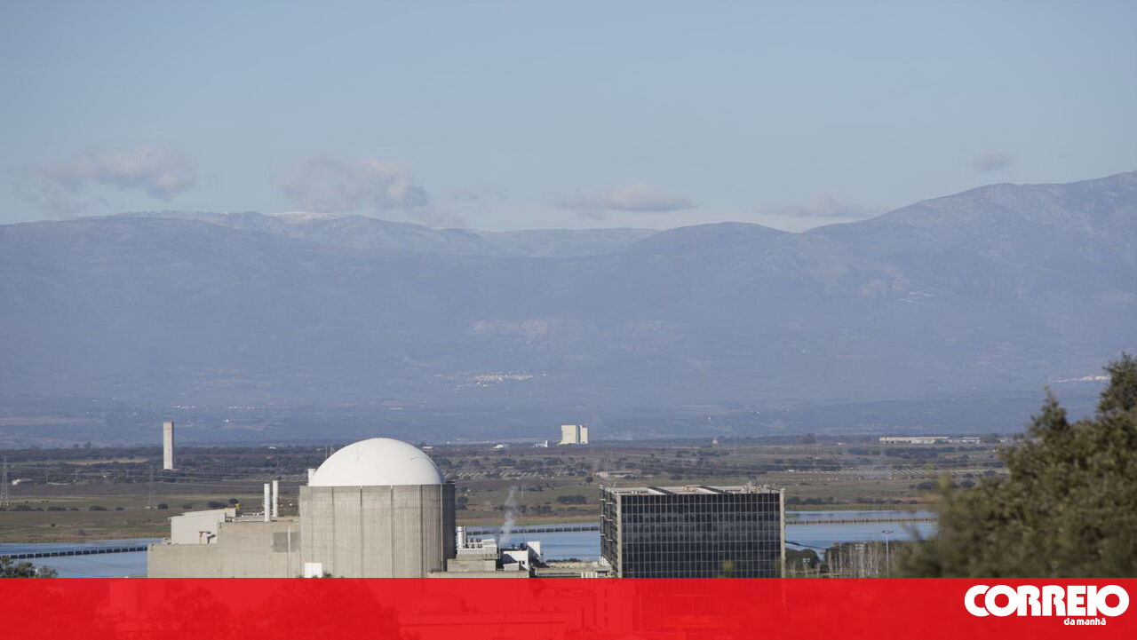 Milhares manifestam-se em Almaras exigindo continuidade da central nuclear – Mundo