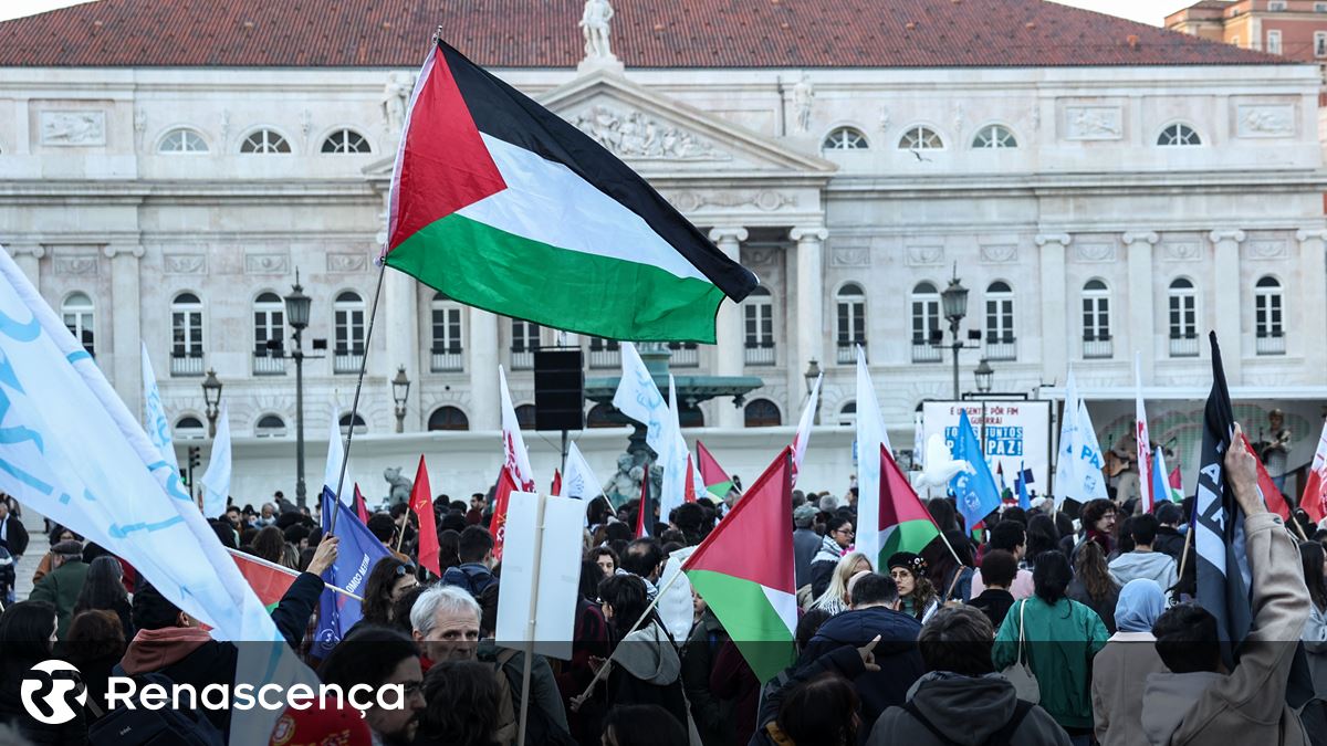 Milhares manifestam-se em Lisboa apelando à paz mundial