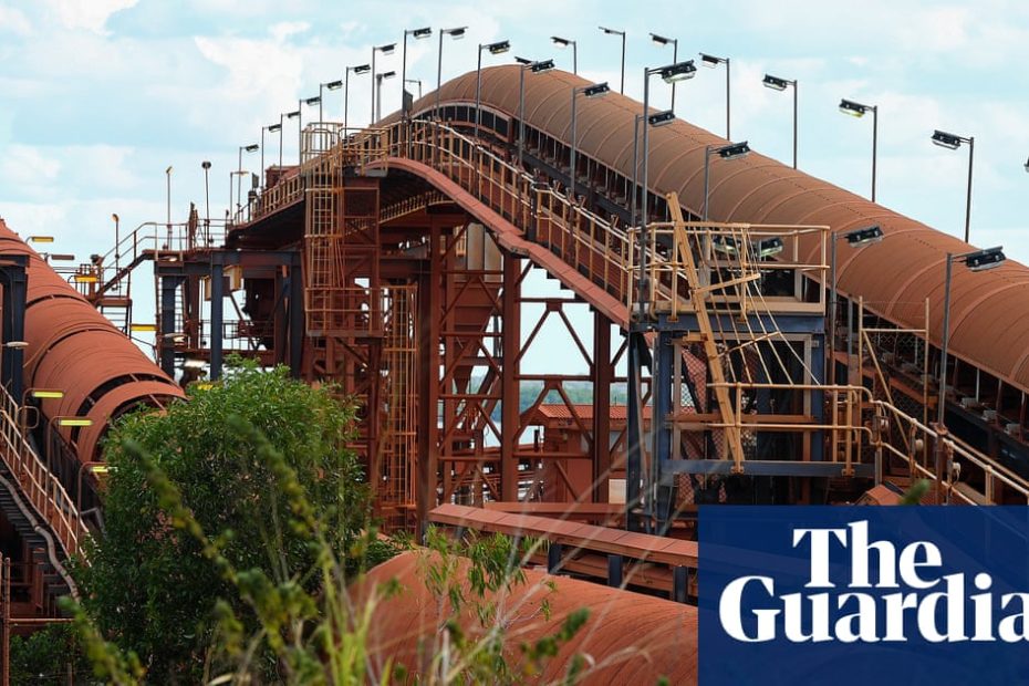Mining industry praises Albanese's $2bn green aluminum pledge, Dutton calls it 'scam' Australian Politics