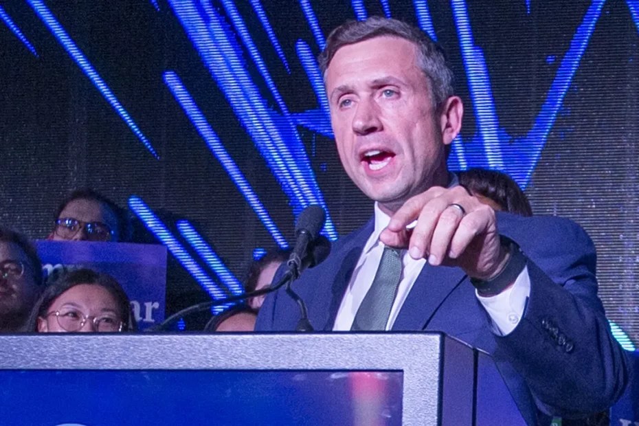 Minnesota's Ken Martin lends support as DNC chair's race narrows after longshot candidate drops out