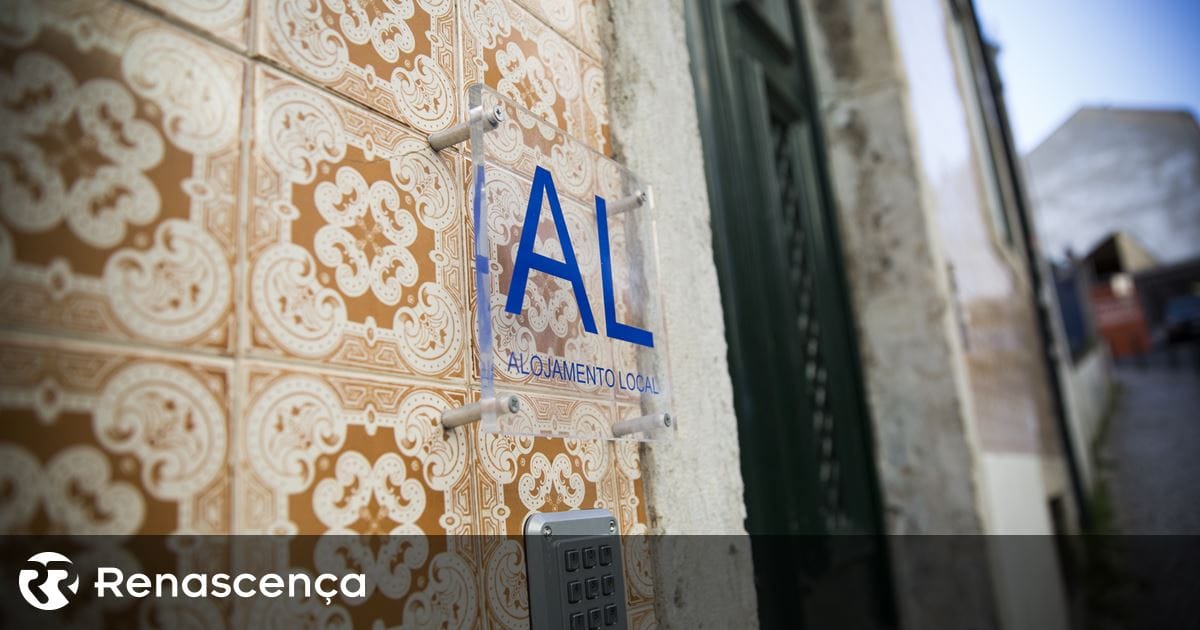 Representantes de educação regional acumularam as funções da acomodação local sob as Beons da Lei