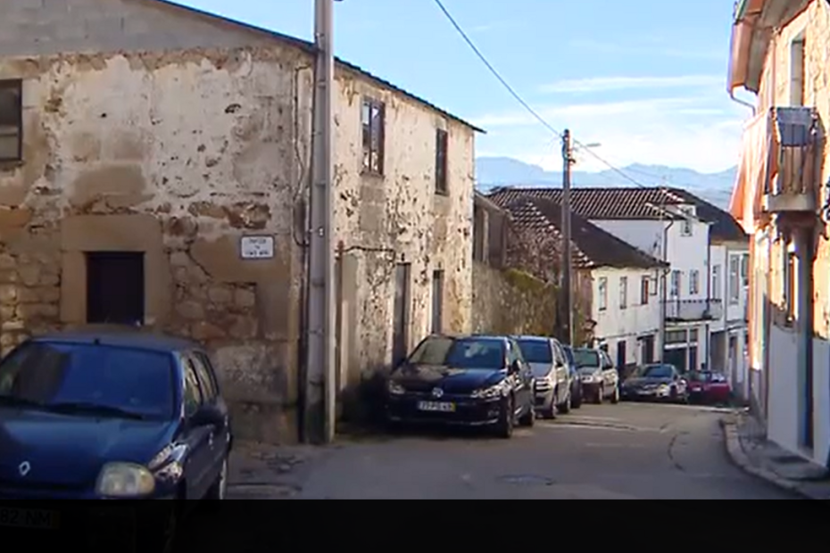 Mulher esfaqueia outro homem durante tráfico de drogas em Ciudad Real – Vídeo