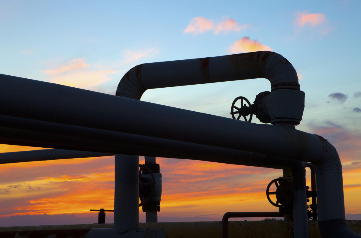 My Top High-Yield Pipeline Stocks to Buy in 2025 for Passive Income