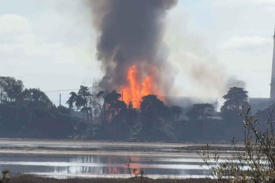 Northern California lithium battery facility fire continues to burn, evacuation efforts have been lifted