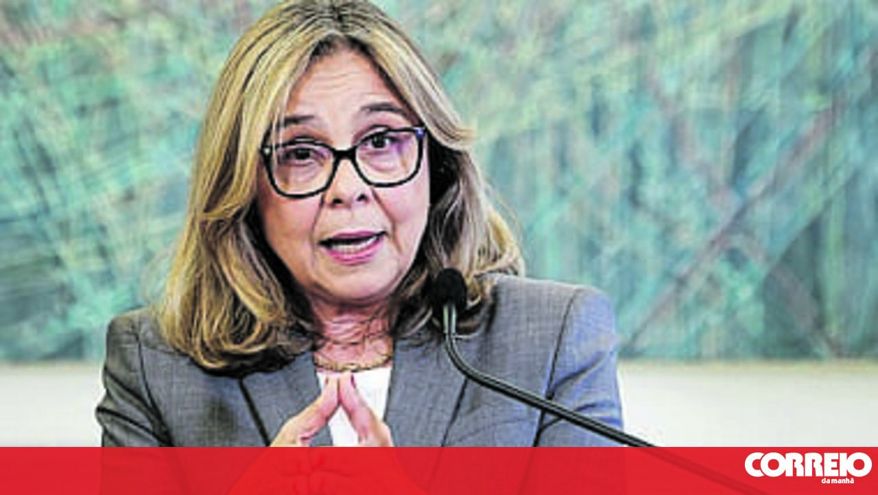 O Ministro justifica a escolha de Álvaro Almeida como Administrador Executivo pela necessidade de reformar a gestão do SNS – Social