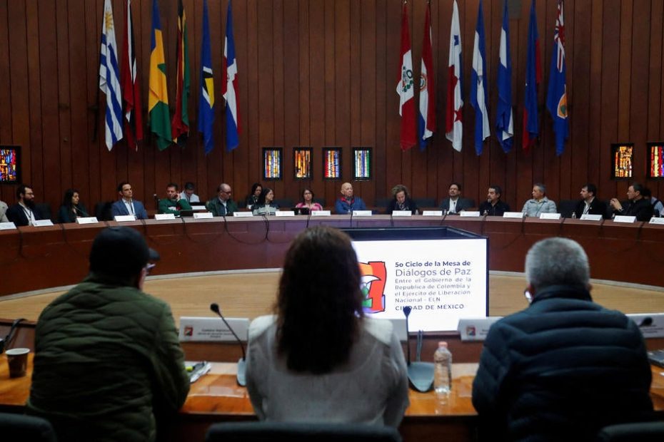 Officials say at least 80 people died in Colombia and many were kidnapped after peace talks failed
