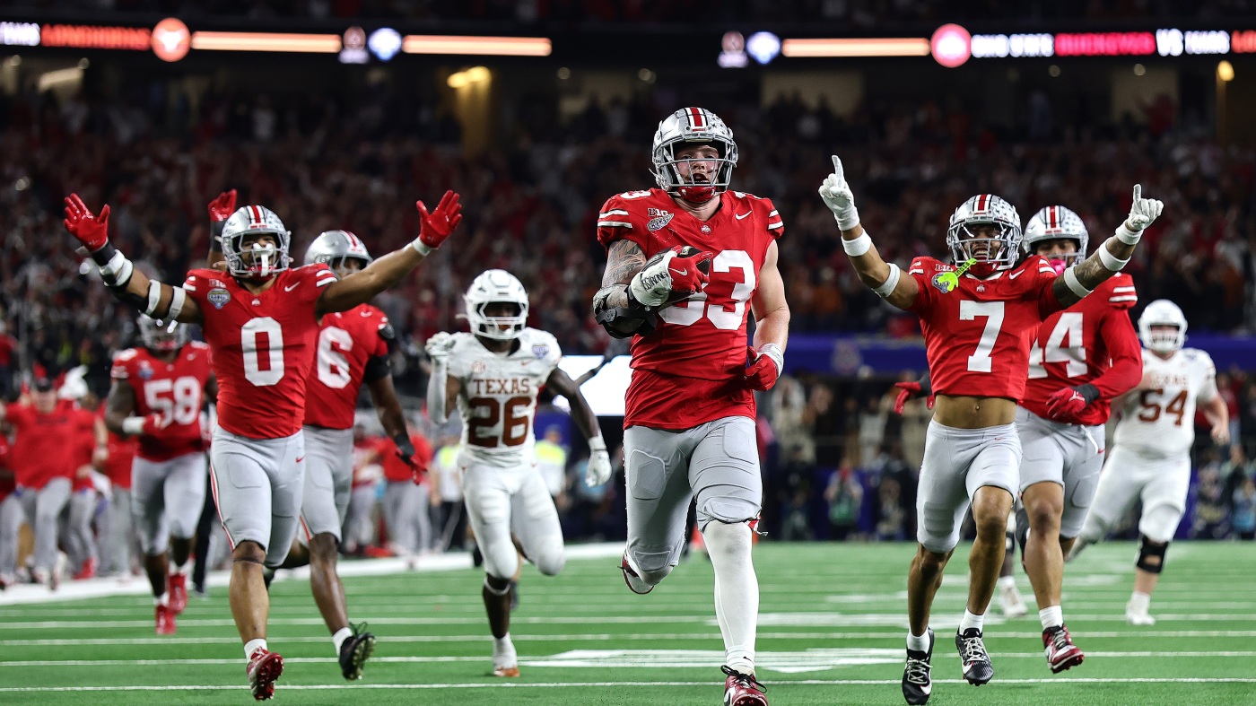 Ohio State and Notre Dame battle for college football title: NPR