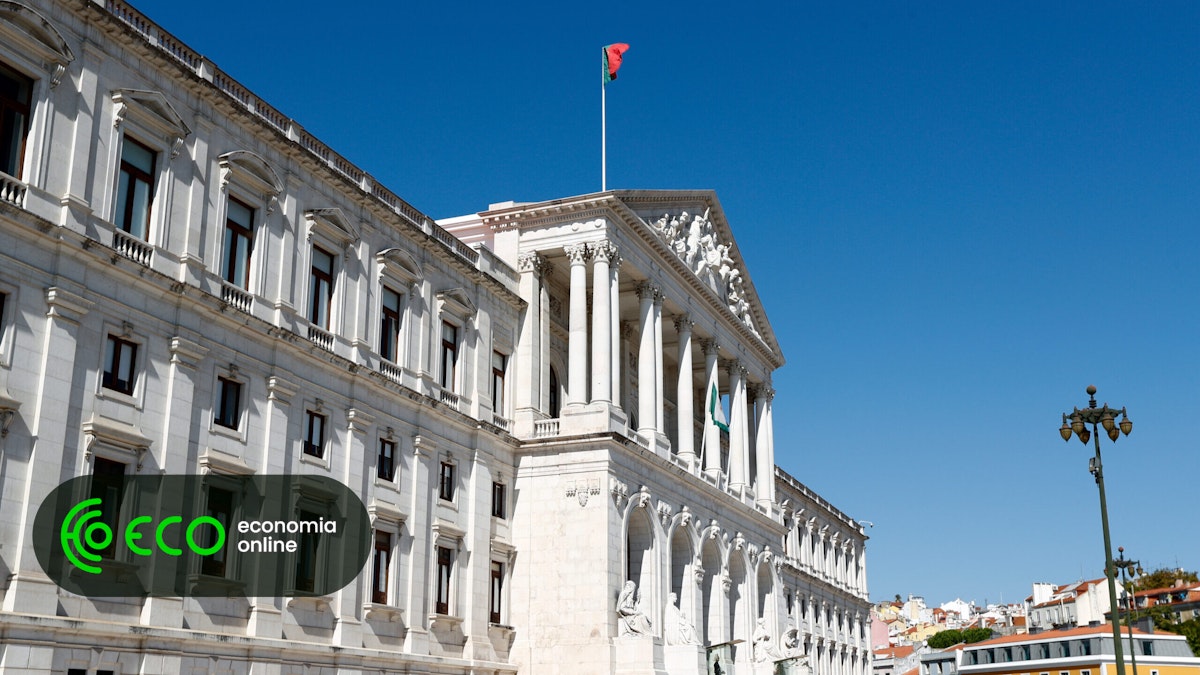 Parlamento pressiona o governo: a revisão não oficial dos honorários advocatícios deve estar pronta até o final de março