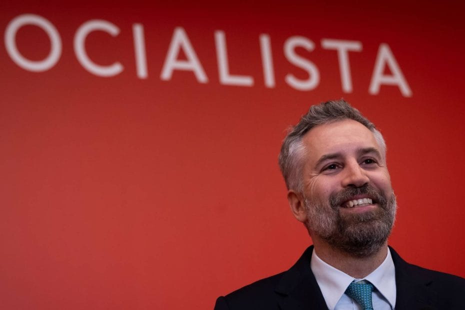 Pedro Nuno diz que Montenegro deveria ser ‘mais cauteloso’ com anúncio salarial