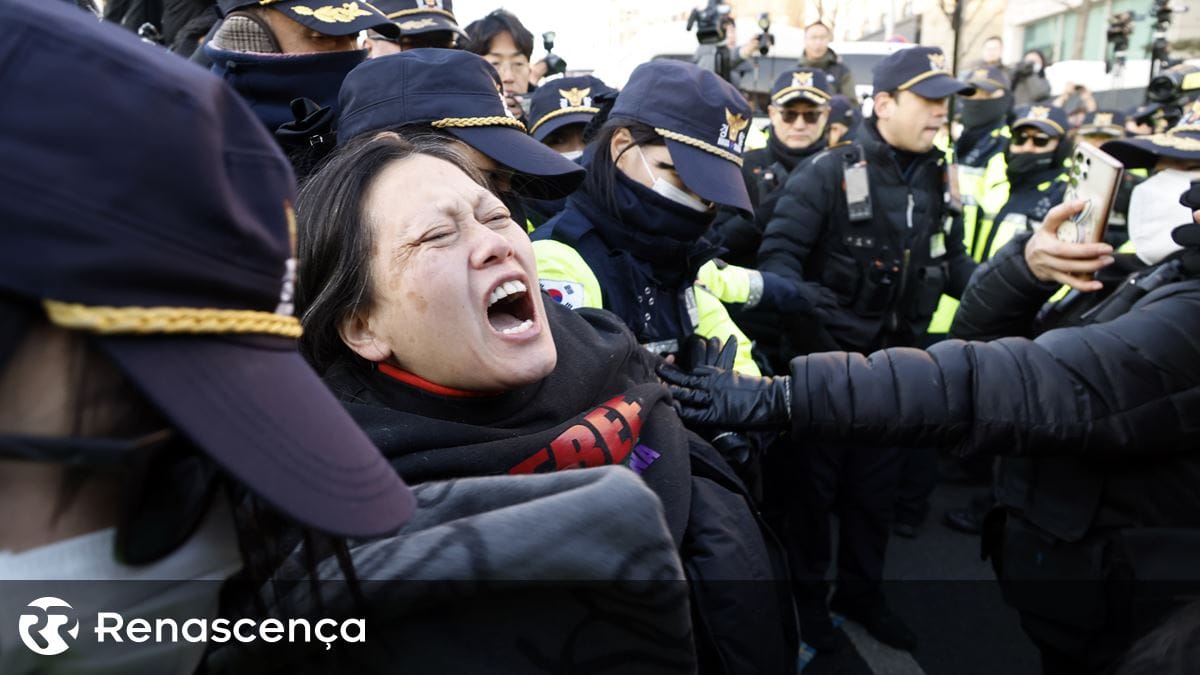 Pelo menos 40 pessoas detidas na Coreia do Sul por causa de protestos contra presidente deposto
