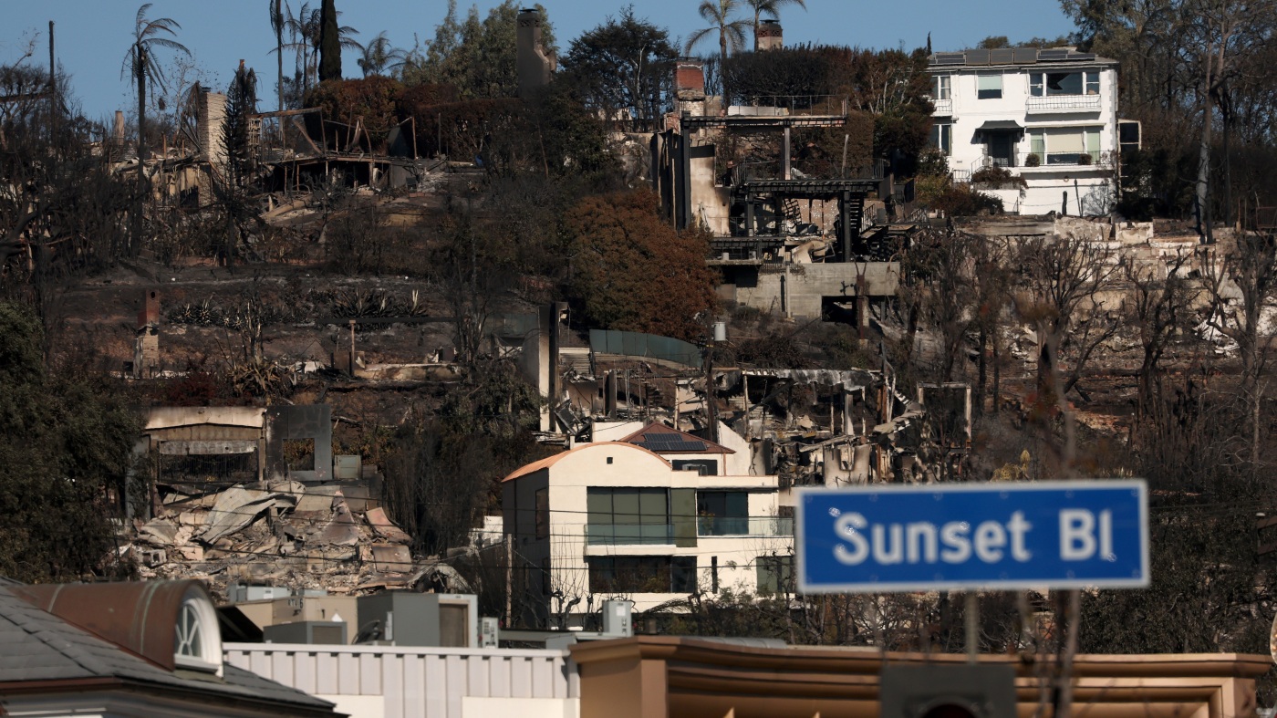 Private firefighters are helping to fight fires in California. Is it fair? : NPR