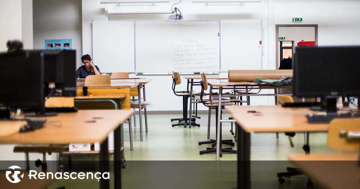 Professor acusado de 3.734 acusações de abuso infantil será julgado em abril