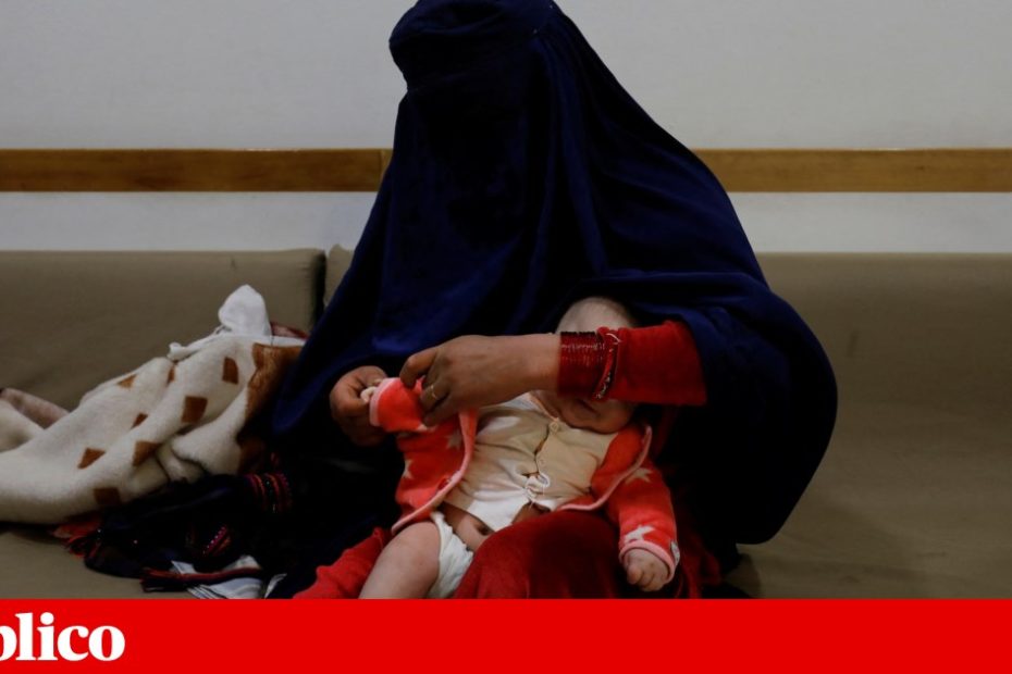 Promotor do TPI busca mandado de prisão para líder talibã no Afeganistão