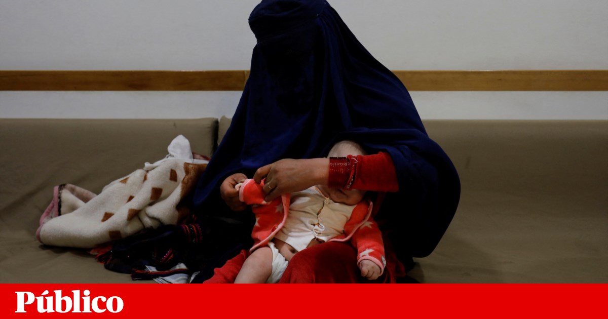 Promotor do TPI busca mandado de prisão para líder talibã no Afeganistão