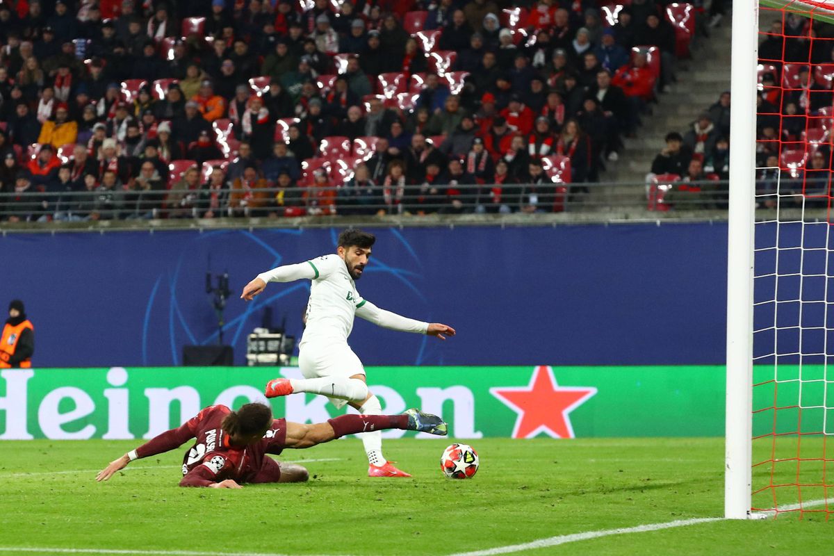 RB Leipzig, 2-1 Leões disfarçados nas arquibancadas e em campo (Crônica)