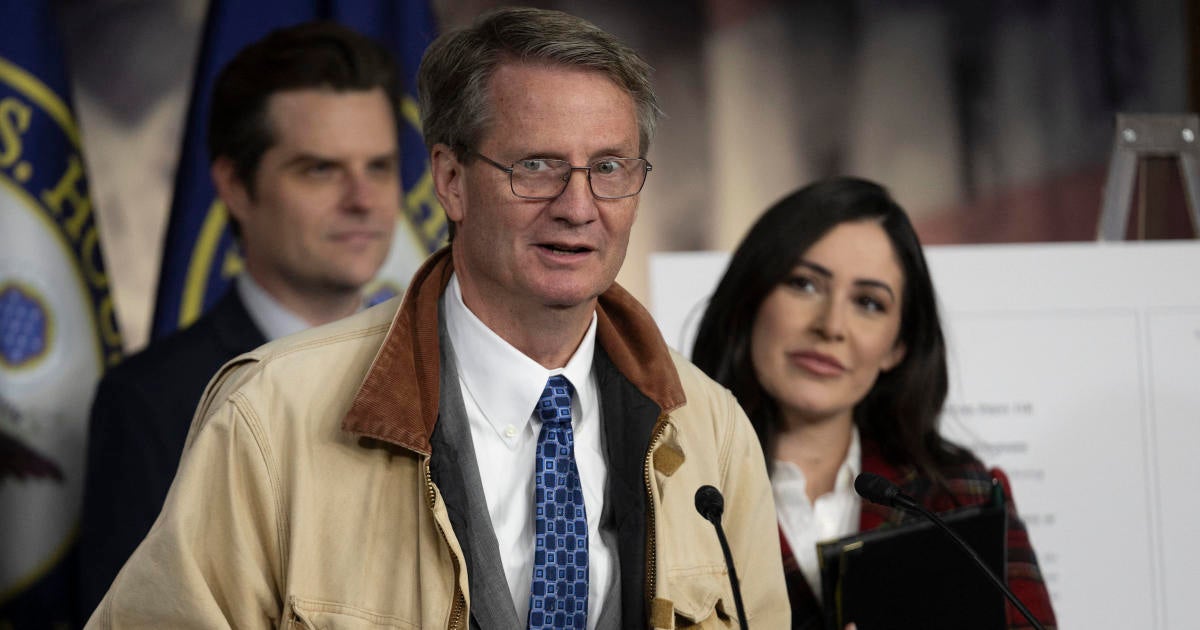 Republican congressman says UFOs travel hundreds of miles per hour underwater.