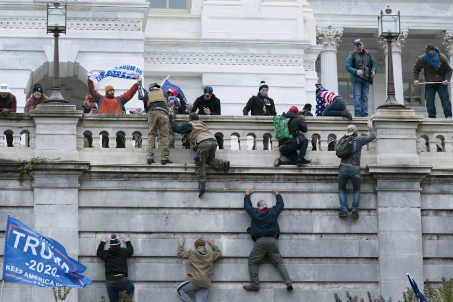 Retired federal judge explains Trump's January 6 clemency 'contrary to facts about violent insurrection'