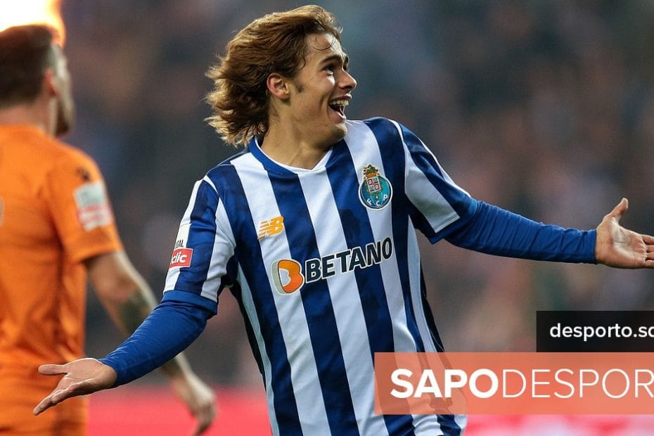 Roberto Martinez: "Rodrigo Mora fez um excelente trabalho. É motivo de sorriso para todos nós" - Seleção Nacional