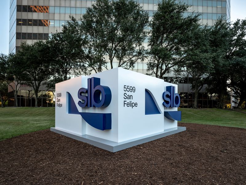 SLB raises dividends, buybacks but warns of oil oversupply