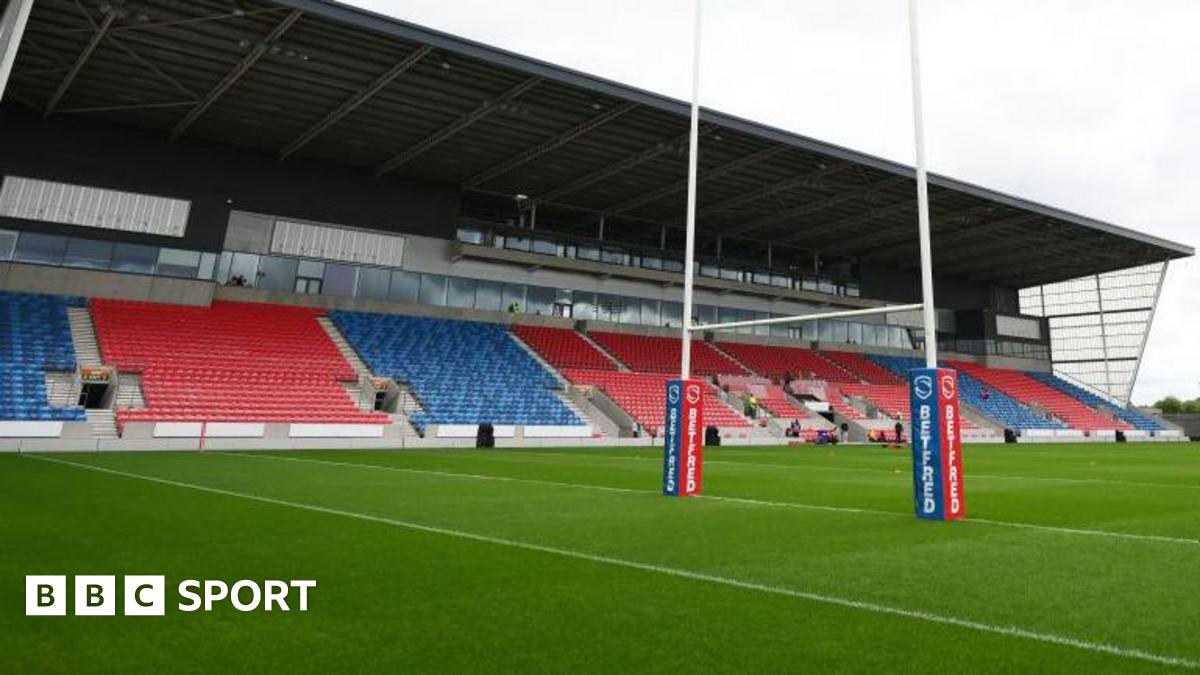Salford Red Devils: RFL orders Premier League club to sell players