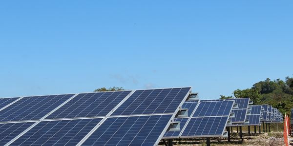 São João da Madeira cria comunidade energética, poupando 700 mil euros a 40 famílias