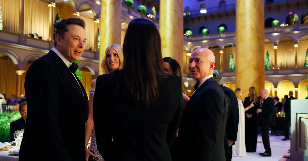 Seat swaps, oversold tickets spark drama at megadonor Trump's pre-inauguration dinner