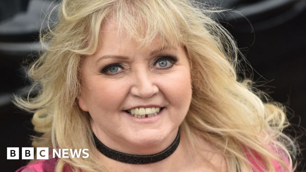 Singer dies at 65, two decades after cancer diagnosis