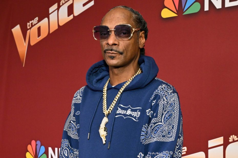 Snoop Dogg faces criticism for performing at Trump crypto ball