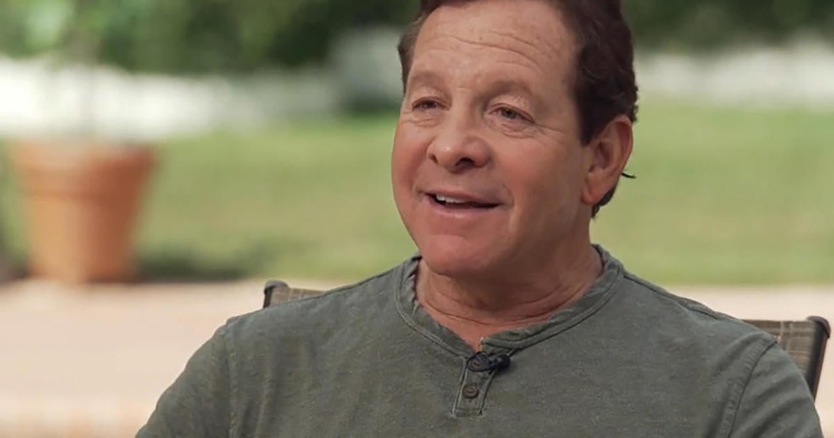 Steve Gutenberg talks about the personal hero who helped and cared for him during the Pacific Palisades wildfires